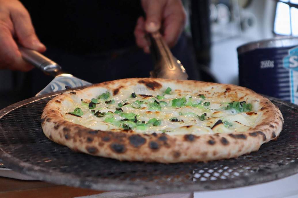 【5287pizza】唐津ん移動ピザ屋さん｜石窯で焼いたふっくらもちもちピザを堪能したい！