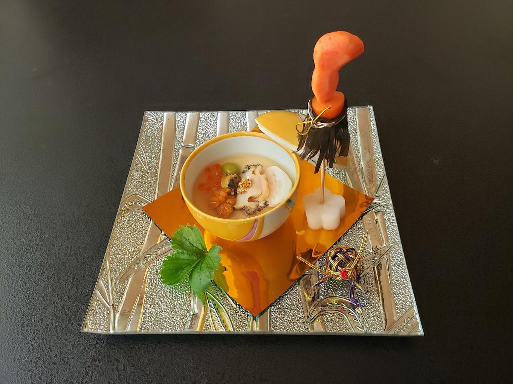写真:観光ホテル大望閤の天下料理「秀吉 千生茶碗蒸し」