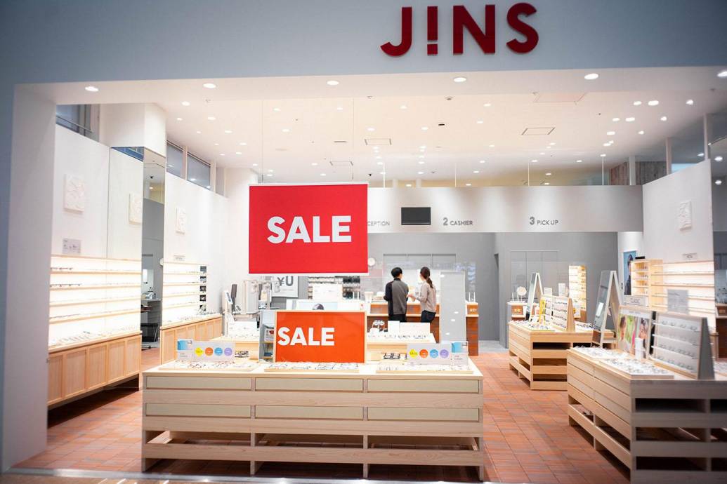 ついにあのjinsが佐賀県初出店 アイウエア販売数no 1の魅力に迫る Editors Saga