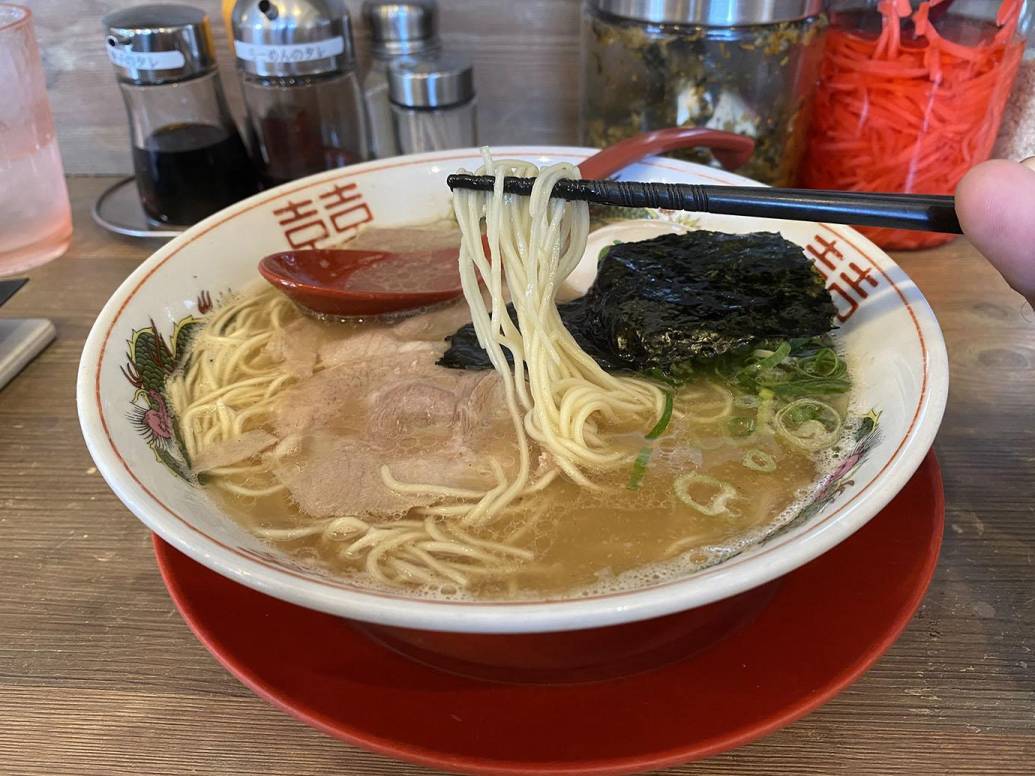 【らーめん家MARU】優しさと豚骨ダシが溢れたラーメン｜水田の男飯