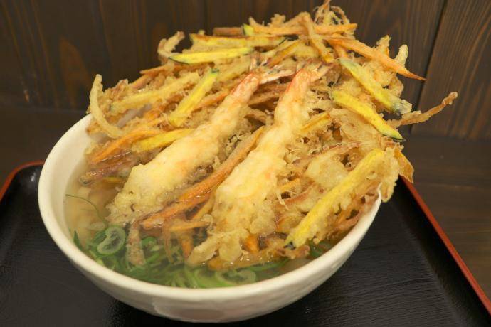 【肥前うどん 翔】うどんでお腹いっぱいに。温かな想いが伝わるうどん店｜佐賀市