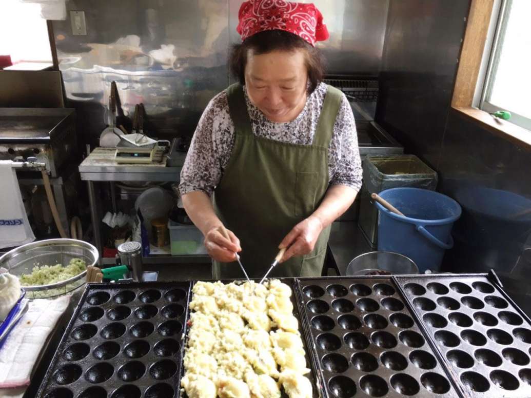 たこ焼きどんどん 大阪と九州のコラボ 唐津 Editors Saga たこ焼きどんどん 大阪と九州のコラボ 唐津 Editors Saga