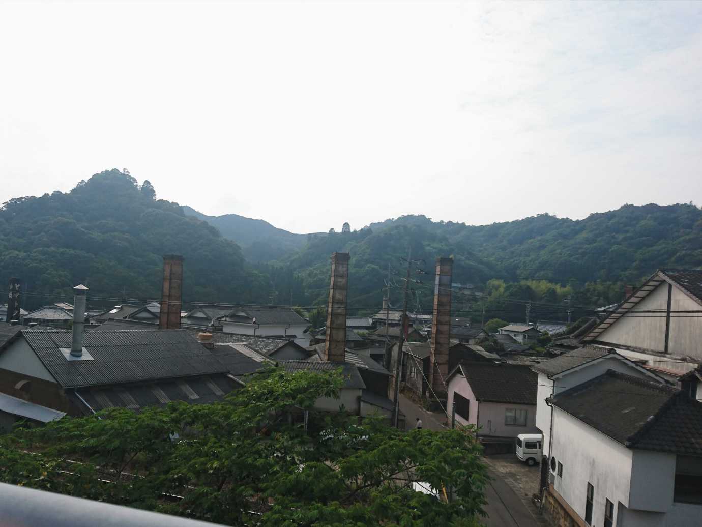 煙突のある風景.jpg