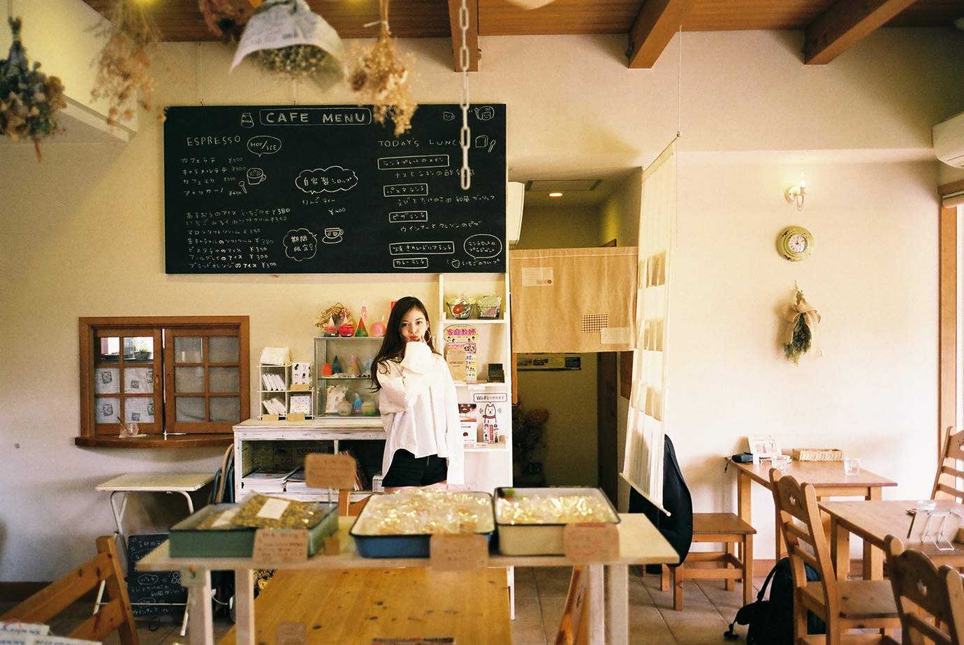 slow cafe（スローカフェ）の店内の写真