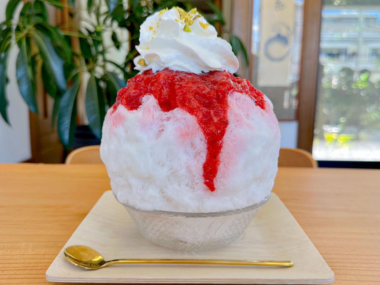 歴史的空間でいただく話題のふわふわかき氷！佐賀市柳町通りのかき氷