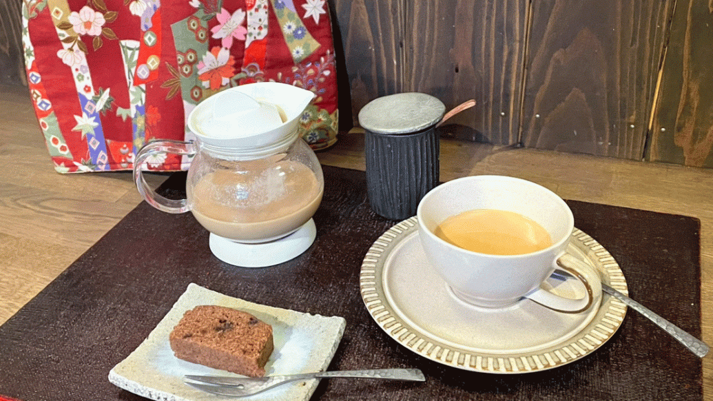 佐賀の古民家カフェでいただく贅沢なひととき『和紅茶専門店紅葉〜くれは〜』