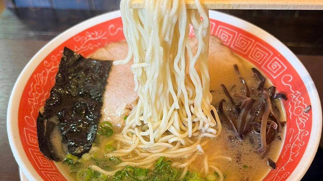 伊万里初！こだわりの絶品スープが評判の本格派「久留米ラーメンすばる」