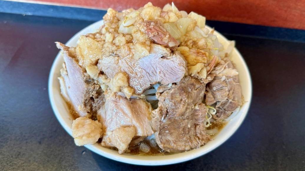 注目の二郎系ラーメン店！「夢の一歩」が佐賀市に登場