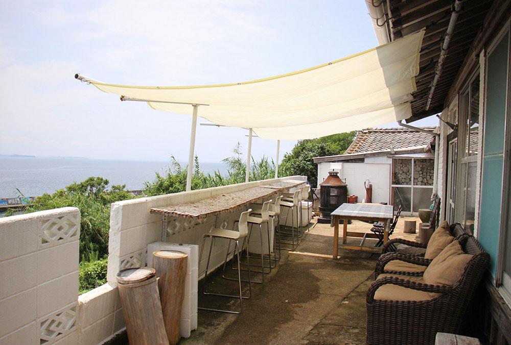 selfishcafe01_05.jpg