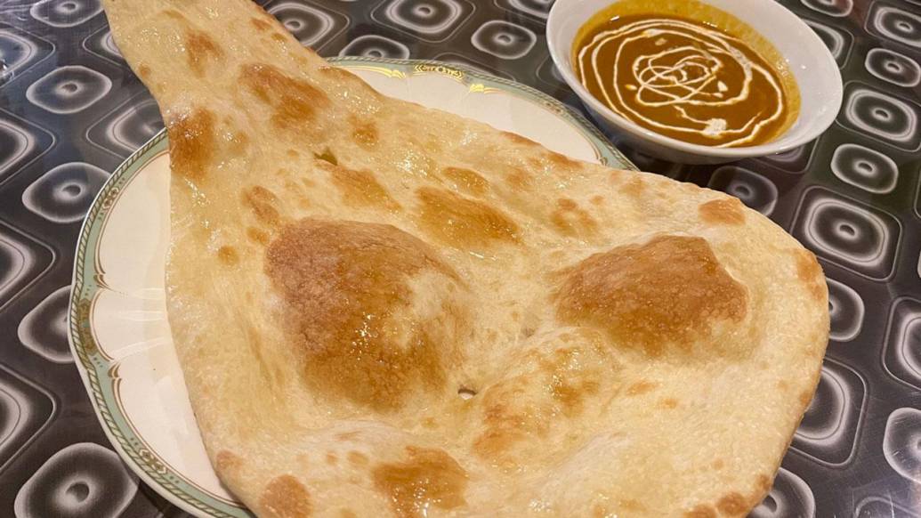 おかわりナン付きでコスパ最高！無着色無香料のこだわりが詰まった本格的な絶品インドカレーのお店「カレーハウス」
