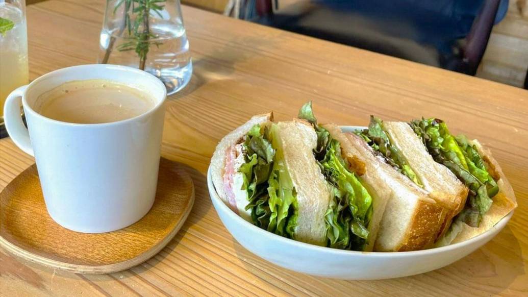 サンドイッチの名店「AOGU BAKE&SAND」で過ごす癒しと幸せの時間