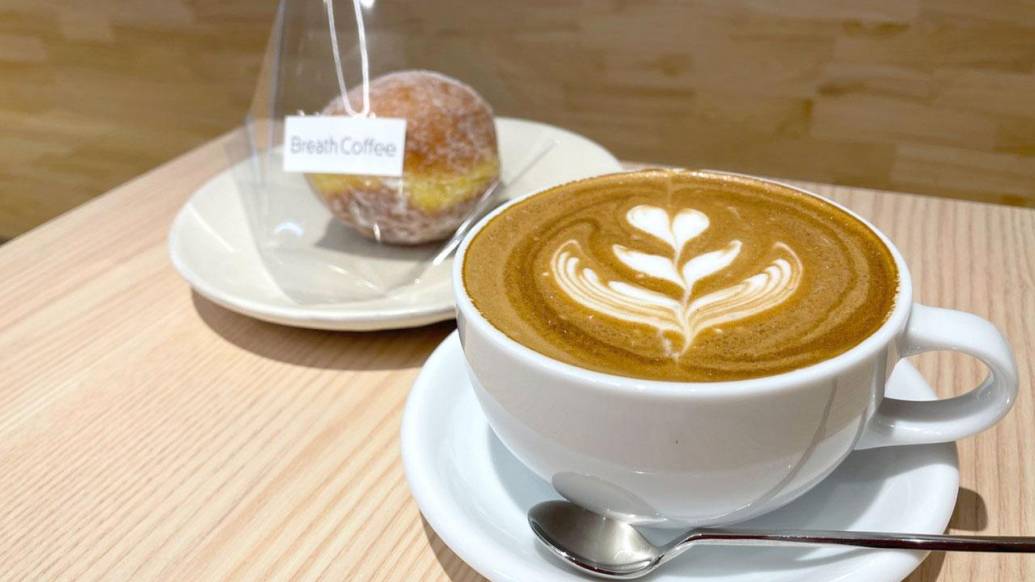 コーヒーとスイーツの幸せな出会い。パン屋が手掛ける極上カフェ体験