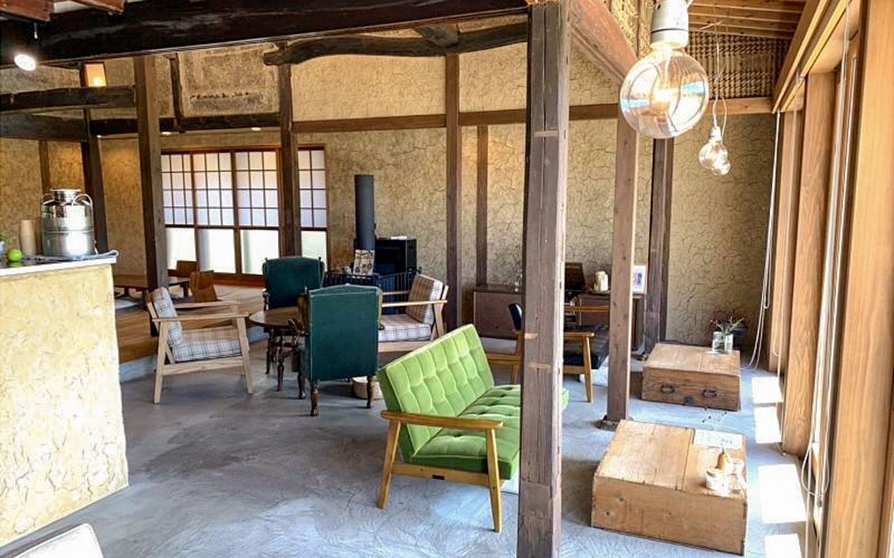 kominkacafe_07.jpg