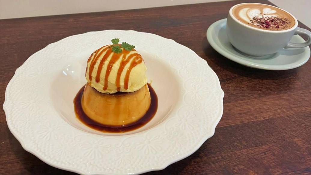 自家製のお菓子とスペシャルティコーヒーを味わえる「cafe cotton」へ
