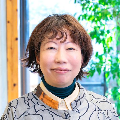 cosmeticssection_fujioka.jpg