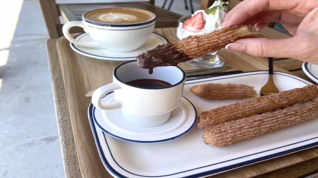 佐賀・三瀬で出会う絶景カフェ！生チュロス専門『COZY CAFE』で贅沢なひとときを