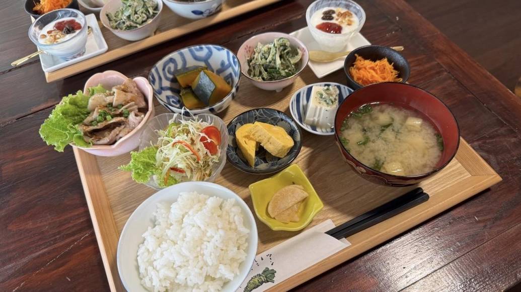 発酵のやさしさがたっぷり詰まった『ごはんや mican』で味わう小鉢ランチ