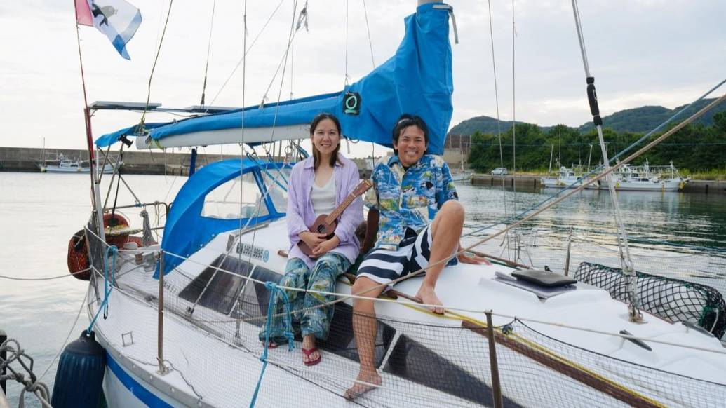 ヨット「ぺんころ号」とともに旅する冒険作家とパティシエ夫婦 ―形にとらわれない生き方―