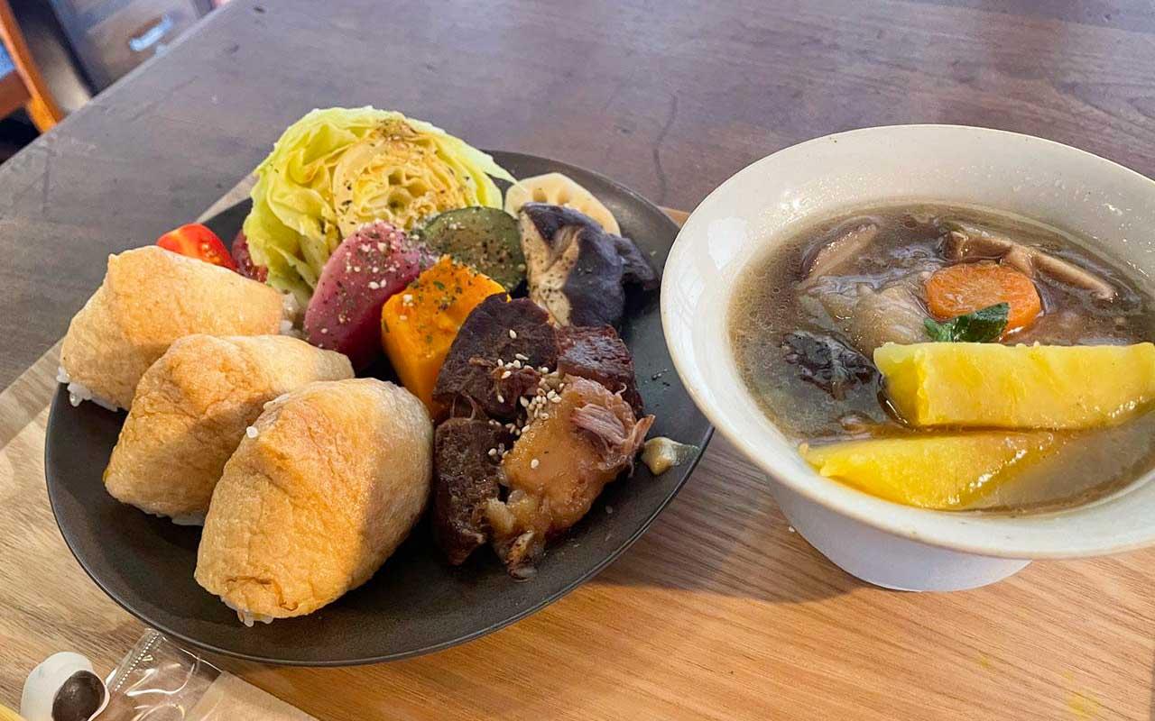 有田町 古民家カフェ白（はく） 田舎いなりとランチ