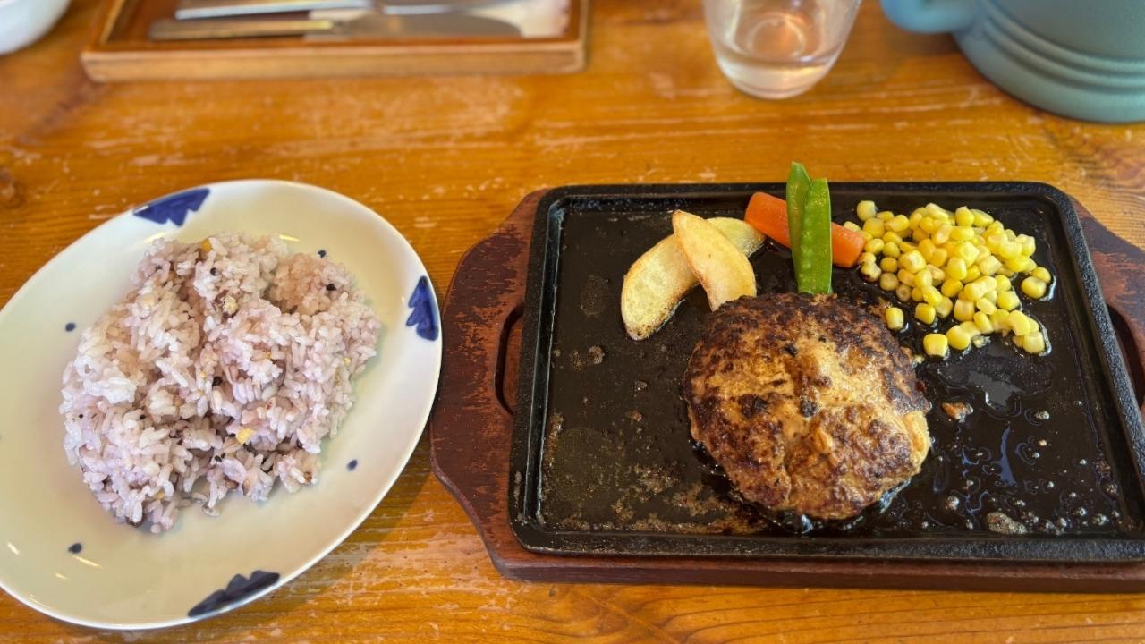 【レビュー】有田ランチ・カフェなら「こぱん」がおすすめ！自然に癒やされる人気レストラン｜EDITORS SAGAのサムネイル画像